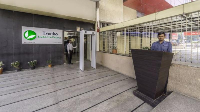 Capital O 9960 Hotel Grand Himayat Haydarabad Dış mekan fotoğraf