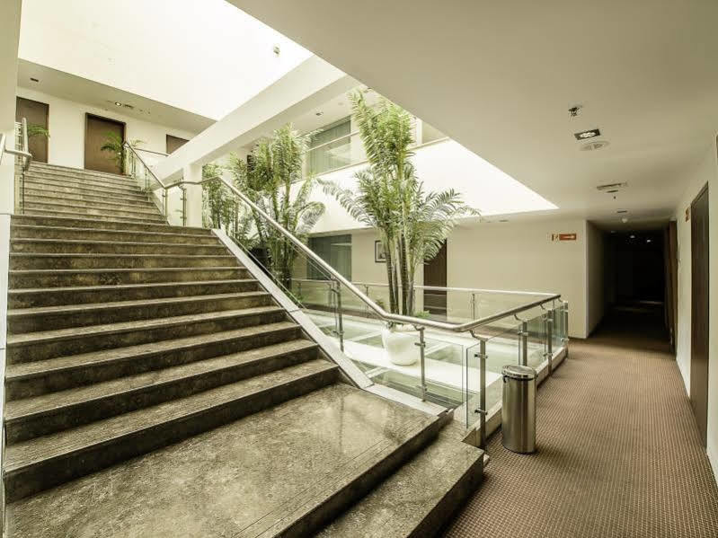 Capital O 9960 Hotel Grand Himayat Haydarabad Dış mekan fotoğraf